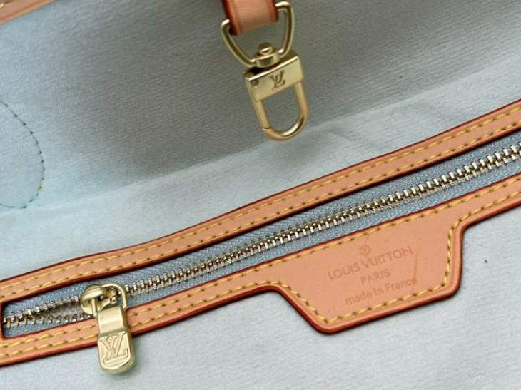 Picture of Louis Vuitton Handbags _SKUfw157524293fw